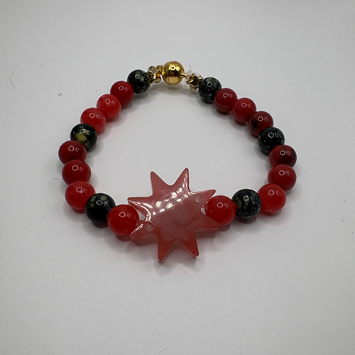 Bracelet étoile en résine et perles