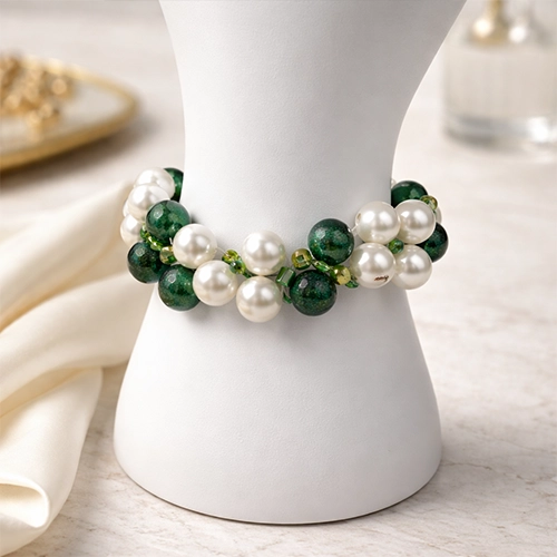 Bracelet élastique artisanal blanc et vert
