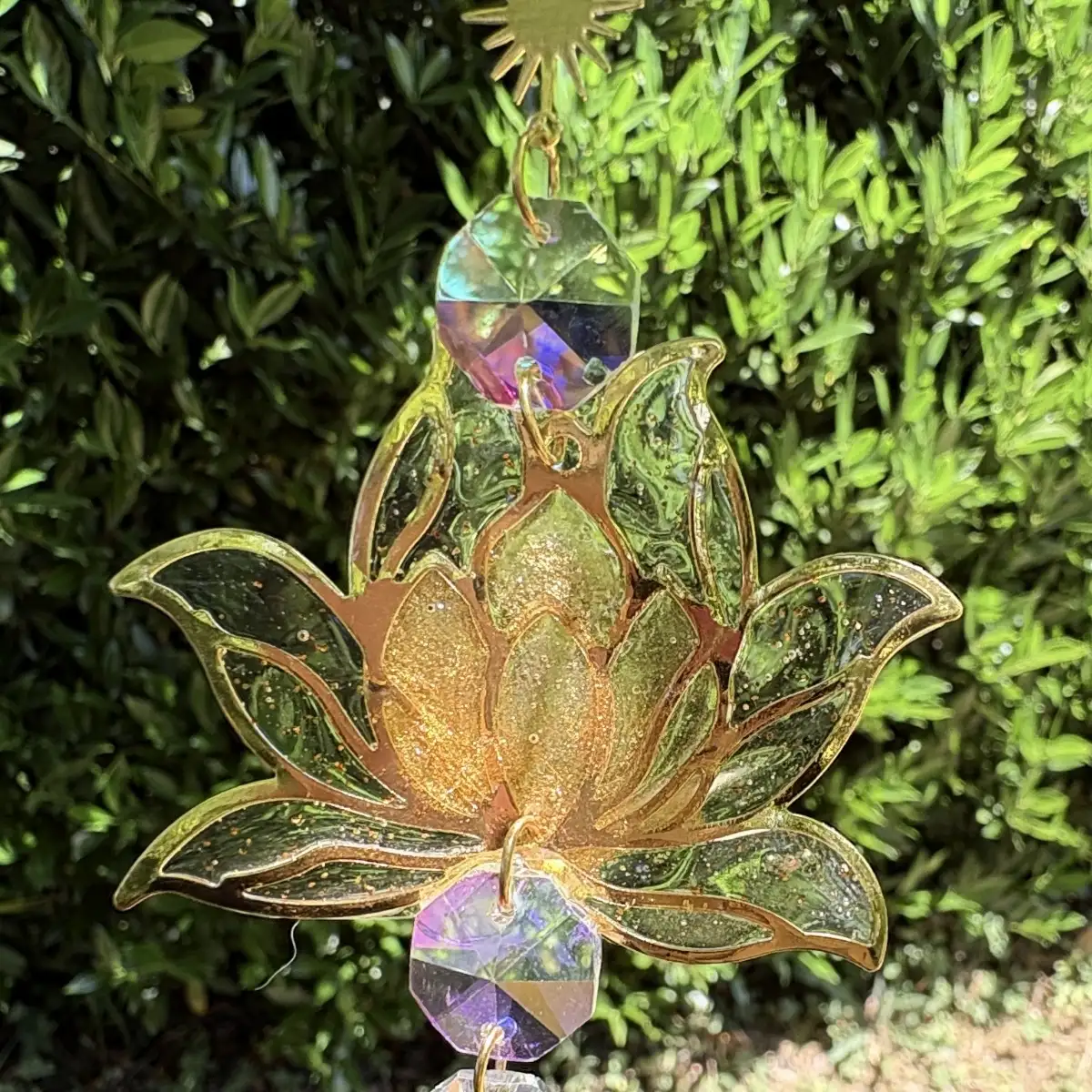 Lotus Doré lunaire