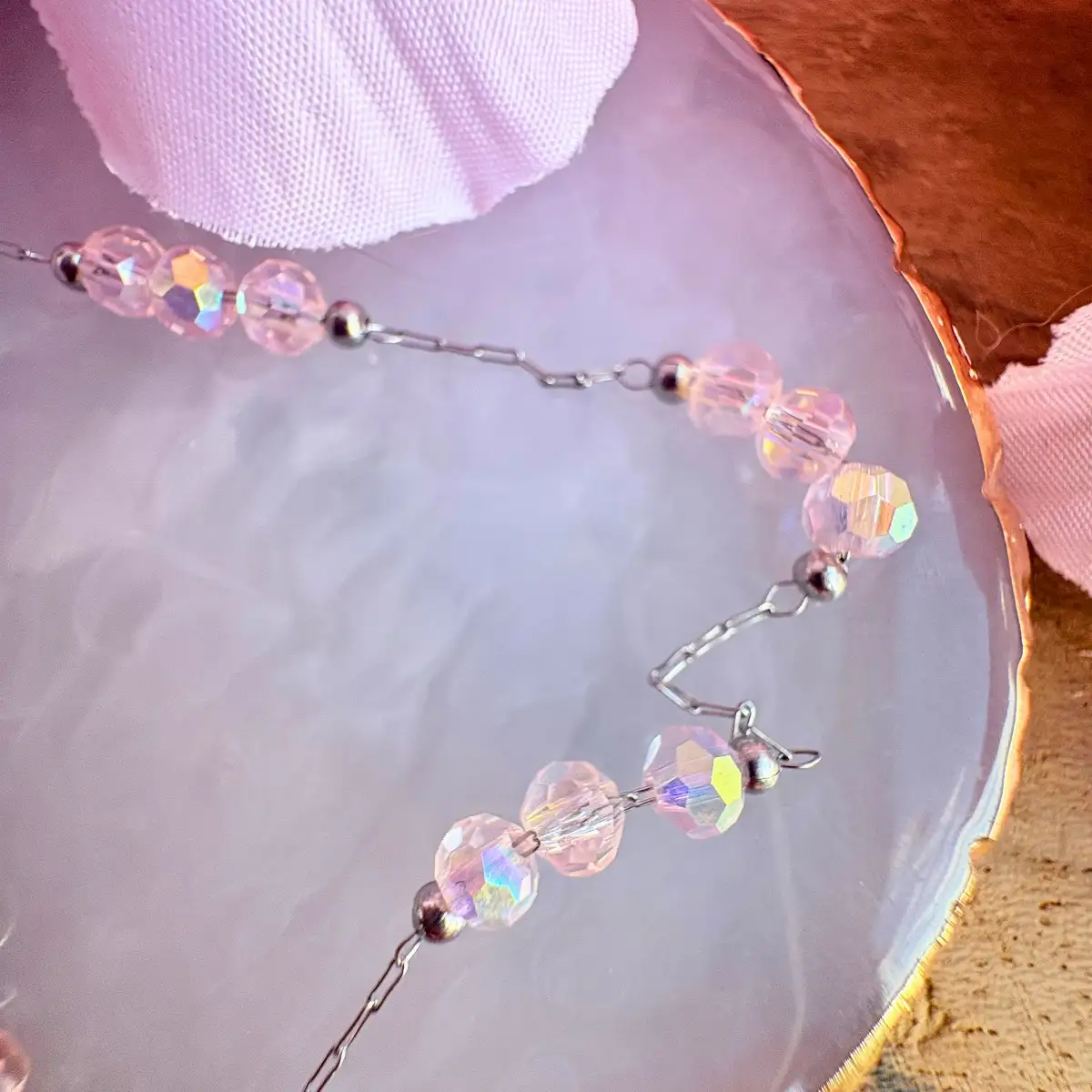 Bracelet femme en perles de verre roses et acier argenté