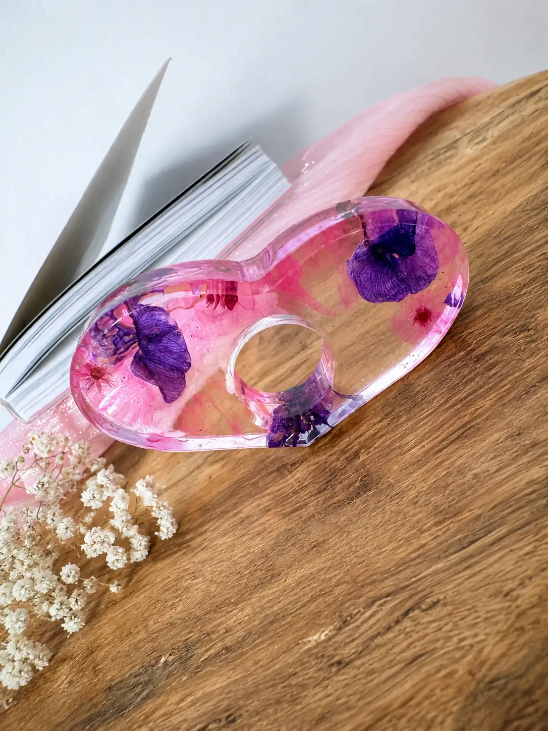 Bague de lecture artisanale "Les Fleurs de Sisi” en résine