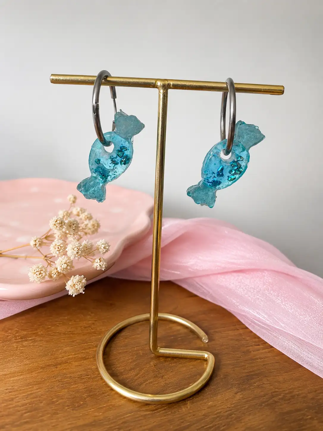 Pampilles interchangeables "Bonbon Lagon en résineet similicuir" – Bijou artisanal bleu translucide