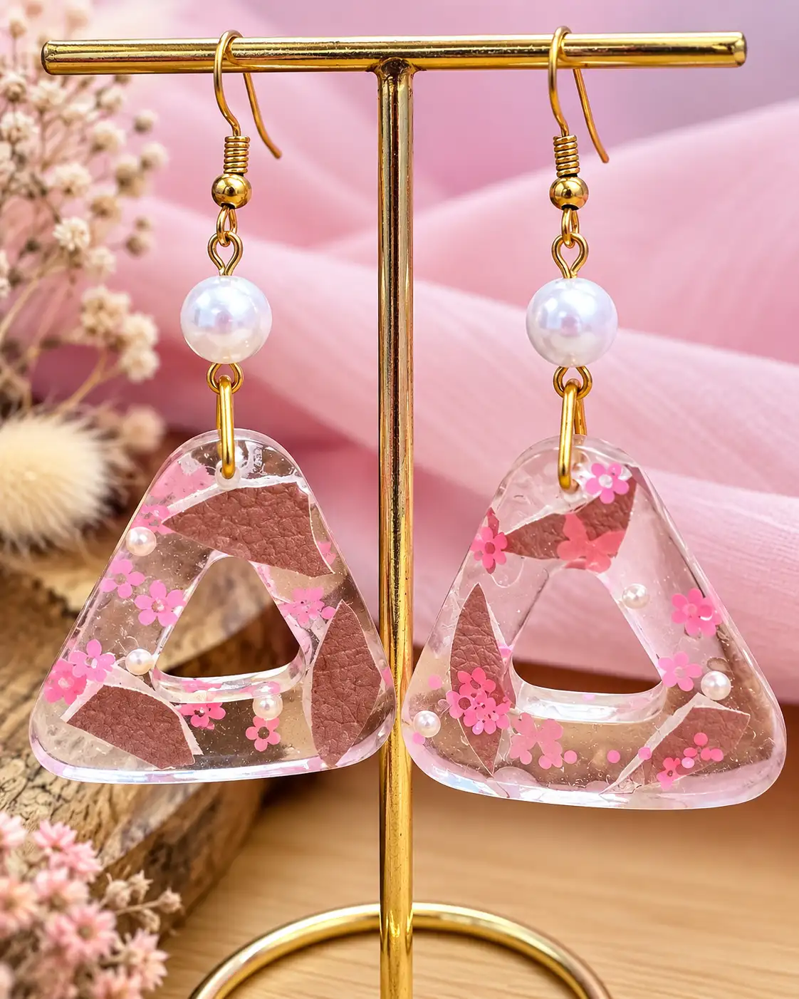 Boucles d’oreilles en résine & simili — Une touche de poésie à porter